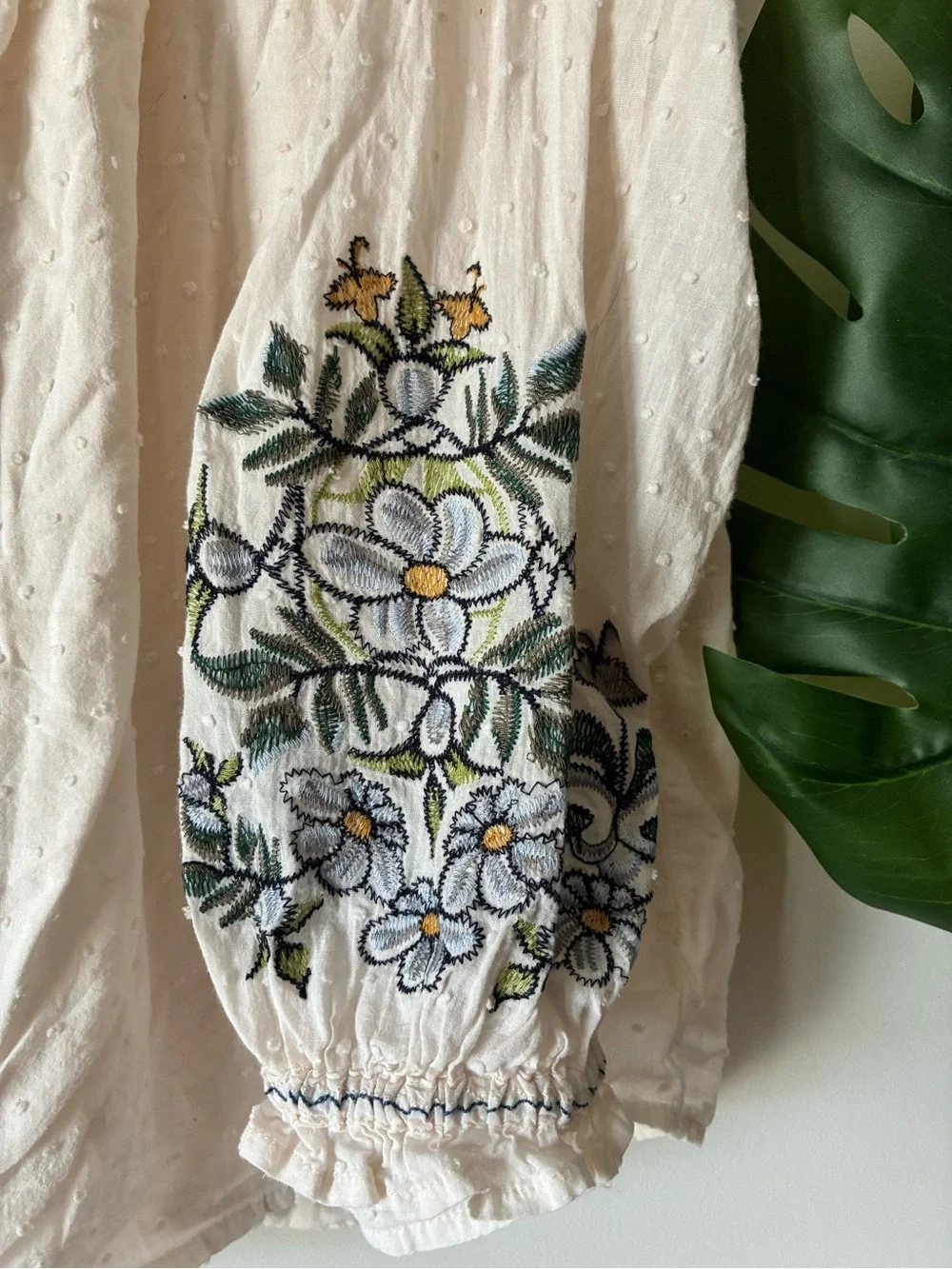 Forgotten Grace lightweight cream
